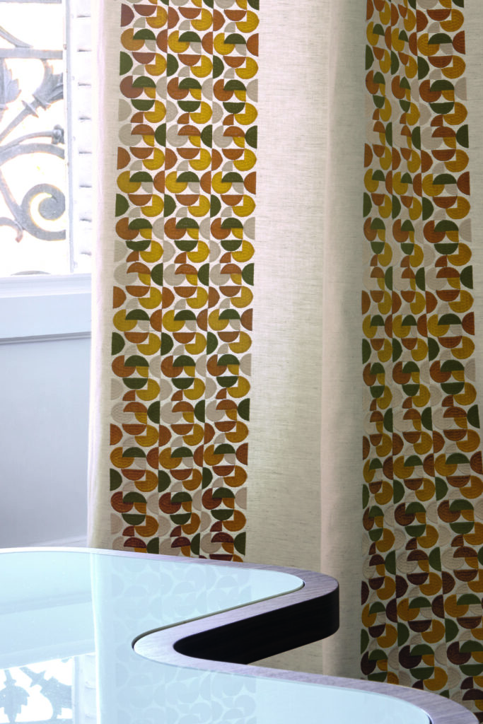Pourquoi choisir un tissu coton pour vos rideaux et projets déco ? 1 Tissu en coton